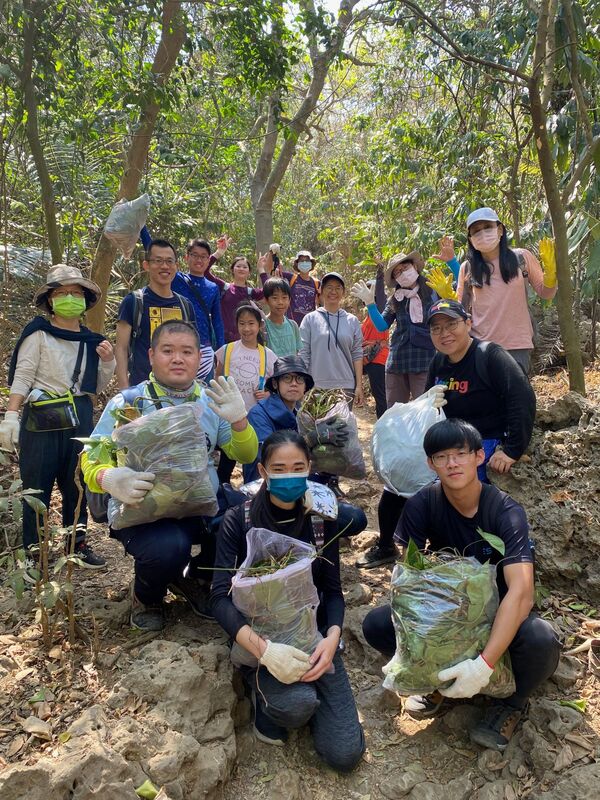 15.3.5_2023_3壽山外來植物移除活動圖片